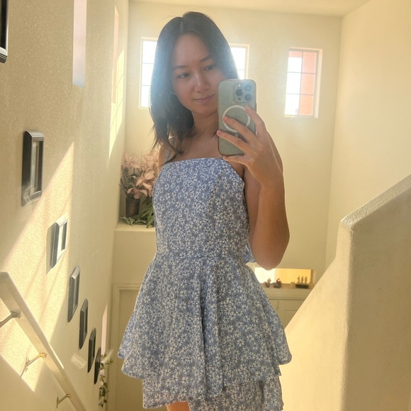 Meet your Posher, Alexis - Picture 2 of 2